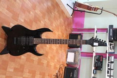 High quallity  Floyde rose Electric guitar for sale