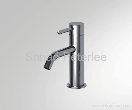 Single handle basin faucet mixer tap with bubbler