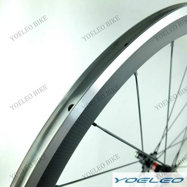 700C 38MM Carbon Clincher Wheels with Alloy Brake Surface 5