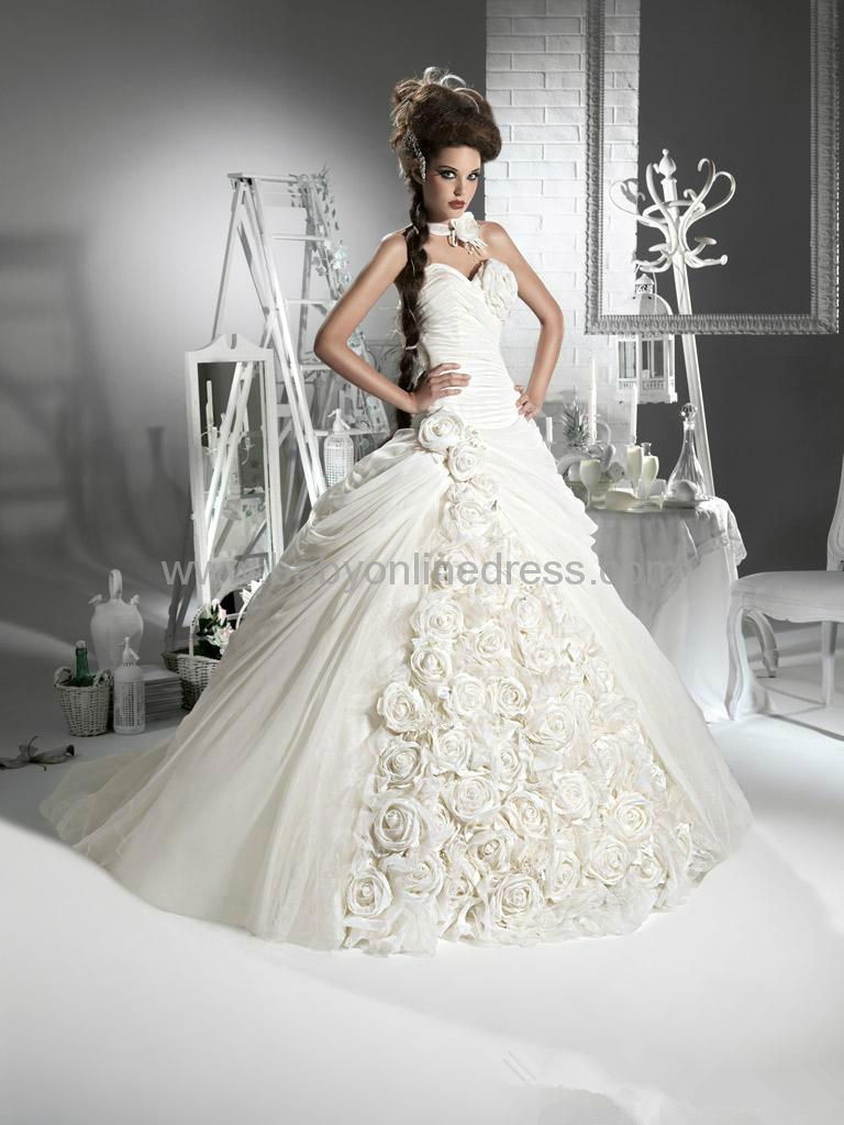 Gorgeous Ball Gown Sweetheart Floor-Length Flowers Chapel Wedding Dresses 