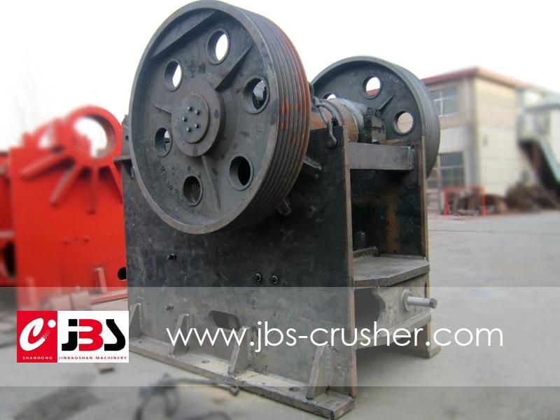 ECO-Friendly high capacity jaw stone crushers  3