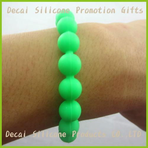 2012 pearl silicone bracelet with exist mould in many colors 2