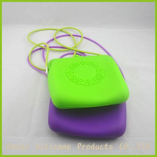 New arrival colorful silicone purse with strap for lady