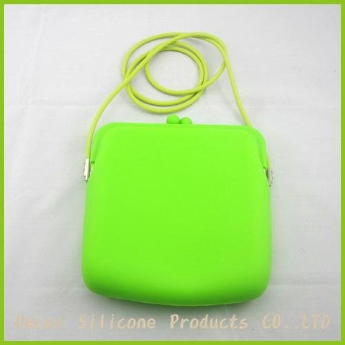 New arrival colorful silicone purse with strap for lady 3