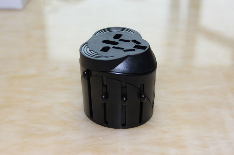 World travel Adapter