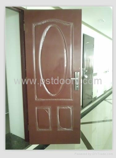 3 panel steel door with a small oval design