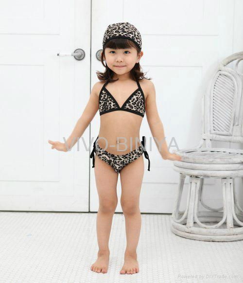 2012 sexy bikinis swimwear kids beachwear 4