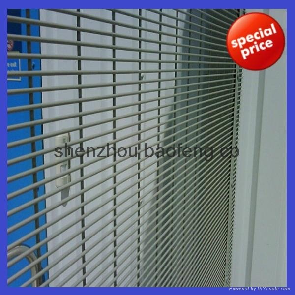 hot dipped & electro galvanized 358 welded high security mesh fence