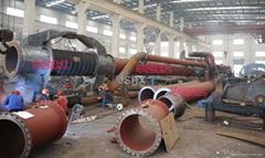 Trailing suction pipe assembly