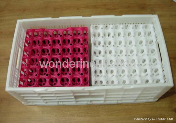 Folding plastic basket