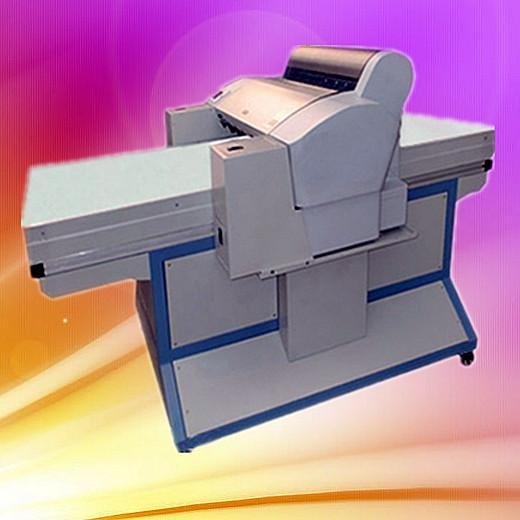  UV flatbed printer for small format 