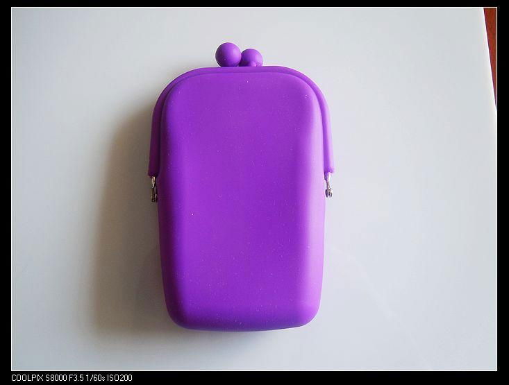 pochi purse, silicone purse 2