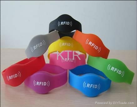 RFID wrist tag