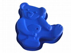 silicone cake mould in bear