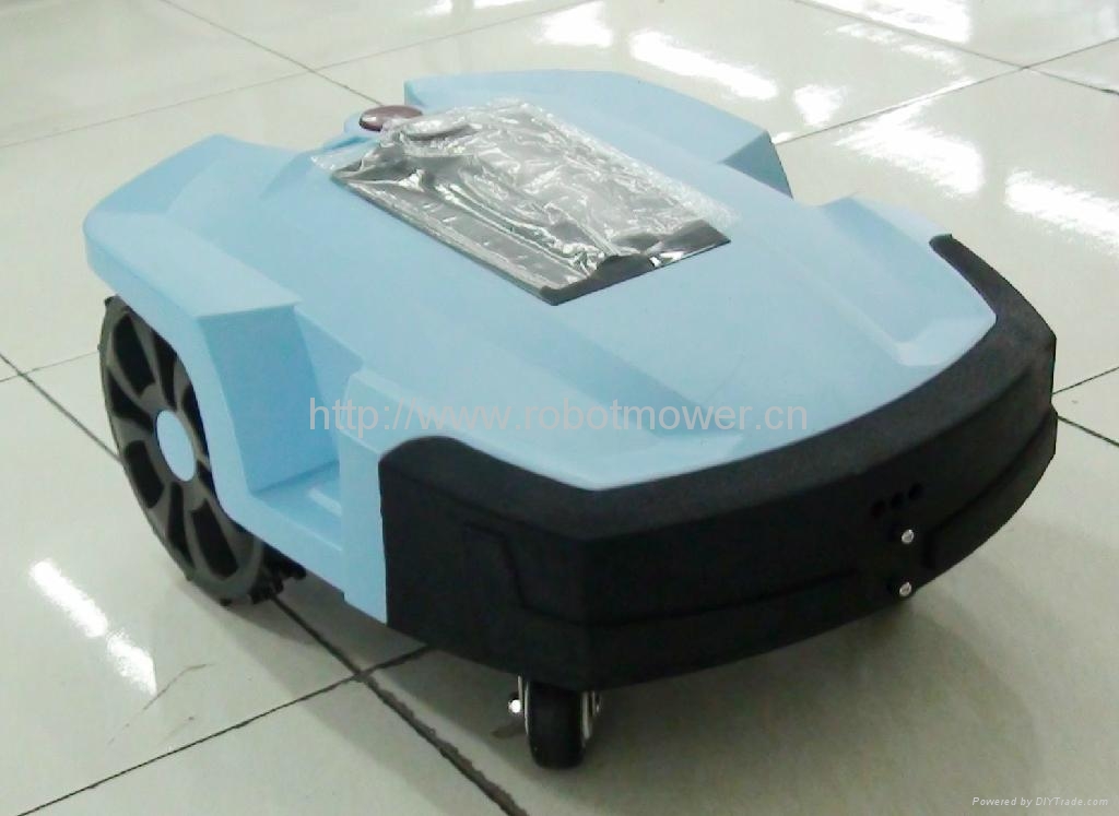 FRIENDLY ROBOTIC LAWN MOWER DENNA L600 4