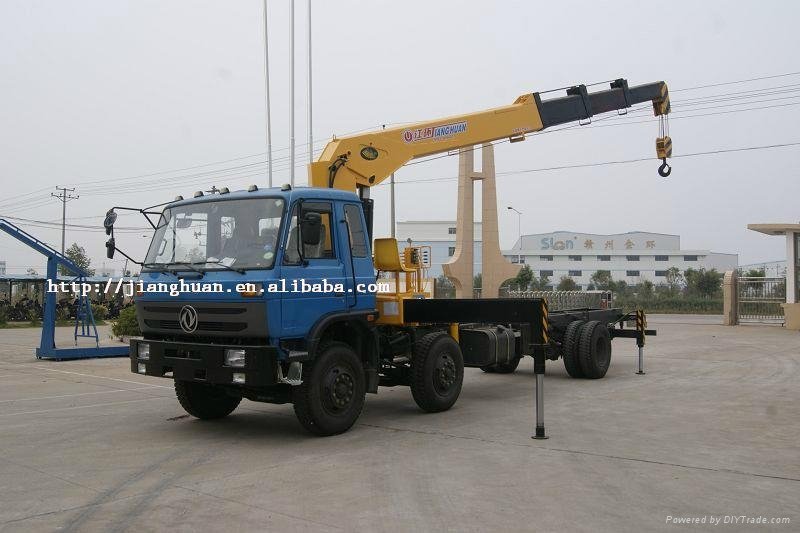 12 Ton truck mounted crane 2