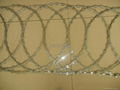 Single loop razor barbed wire 5