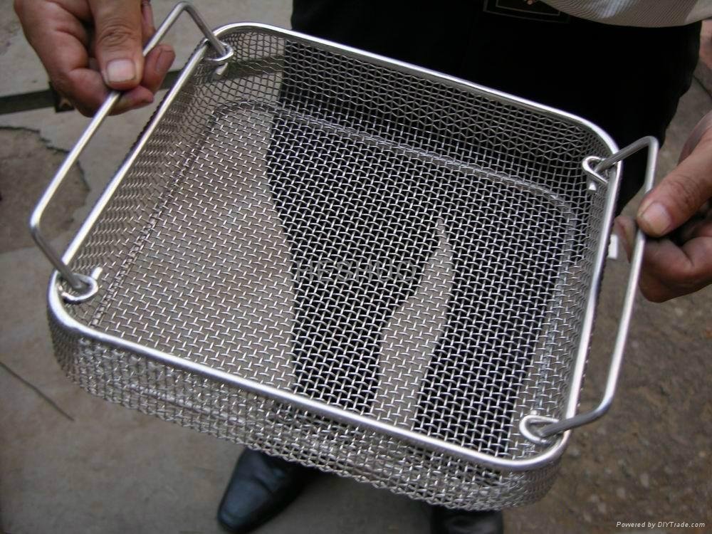 STAINLESS WIRE CLOTH 5