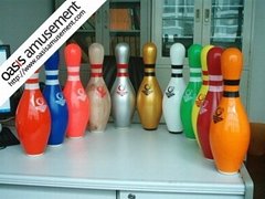 bowling pins,bowling equipment