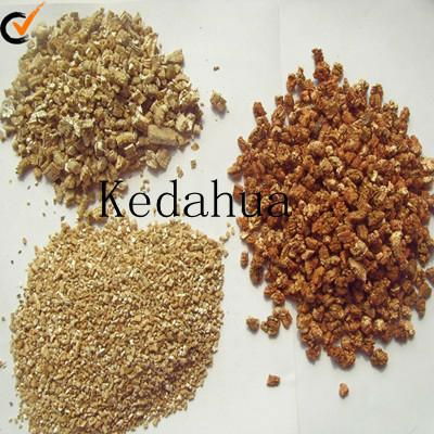 Expanded vermiculite/exfoliated vermiculite