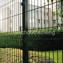 Metal welded wire mesh fence