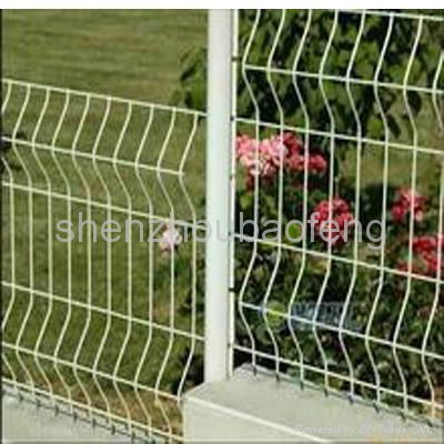 Galvanized welded mesh fence 2
