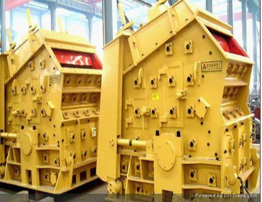 2012 New Style ISO certified Impact Crusher with high quality 2