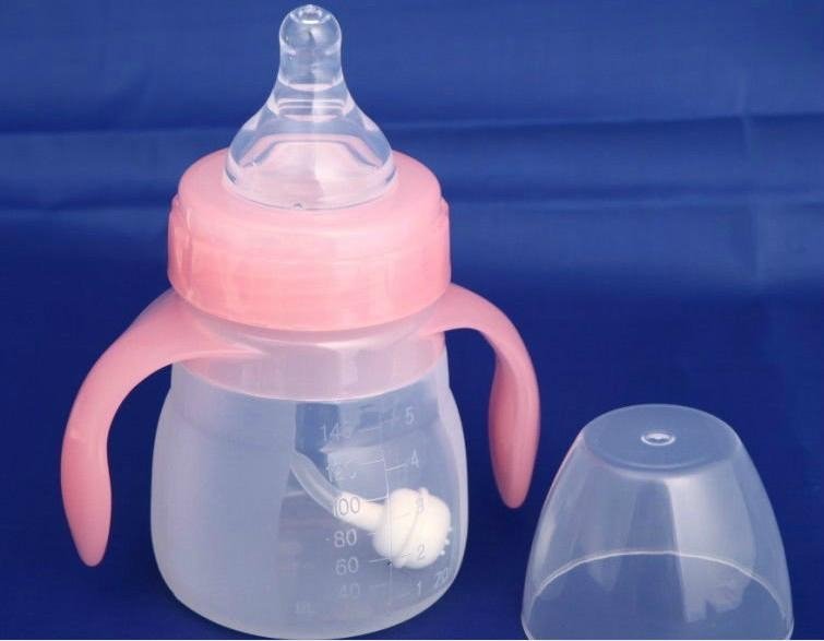 Silicone Baby Bottle with Nipple 4
