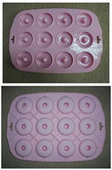 Silicone bakeware