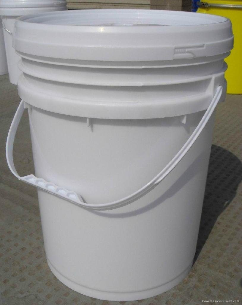 20L plastic bucket with lid