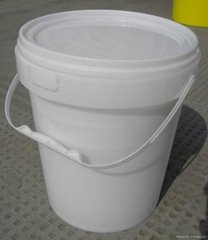 7.5L plastic paint bucket with lid