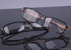 New Arrival With 100% Titanium Spectacle