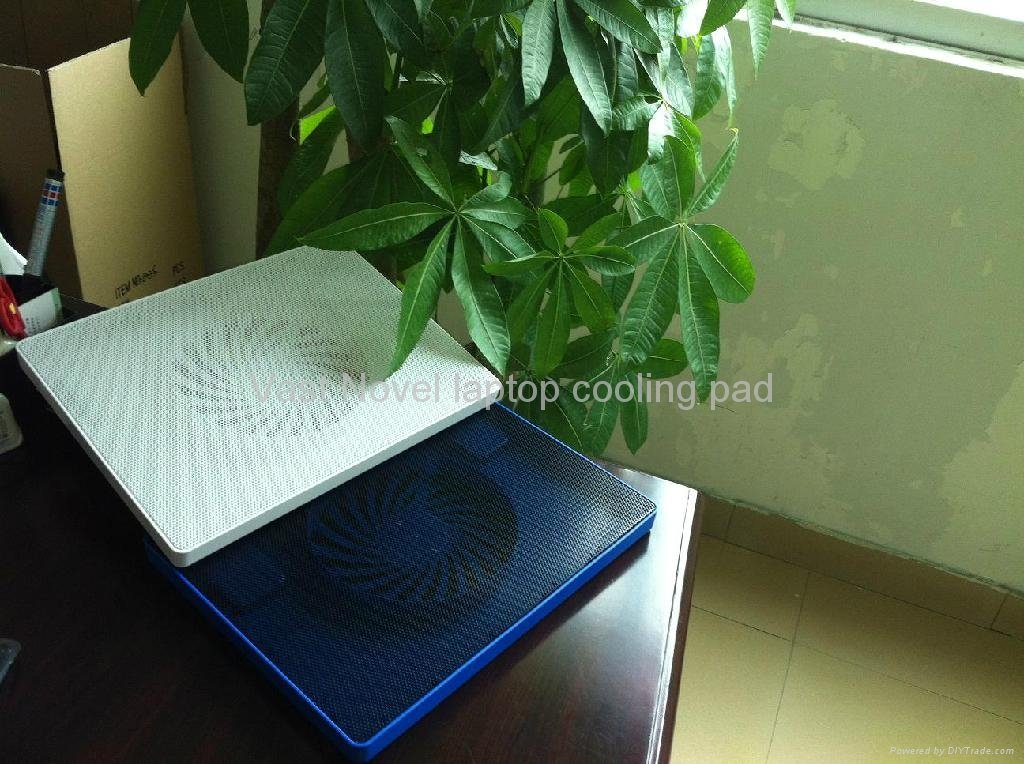 2012 New laptop cooling pad 2