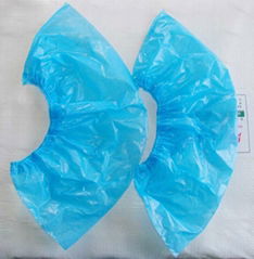 PE DISPOSABLE SHOE COVER