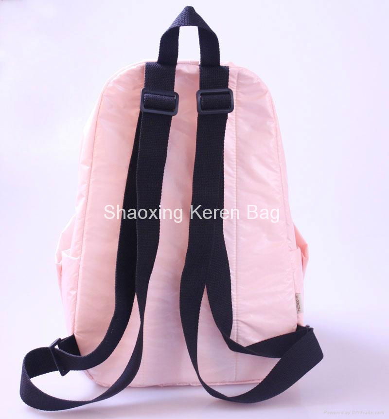 2012 Ladies New design Promotional Waterproof Backpack 4