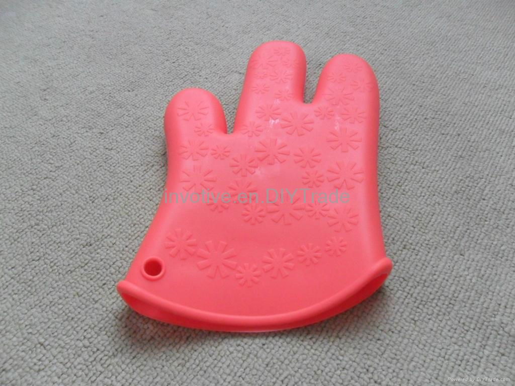 Silicone three finger glove 3