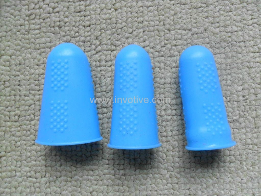  Flexible silicone finger cots