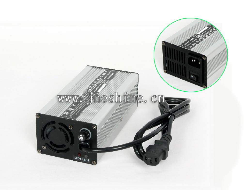 12V15A lead-acid battery charger