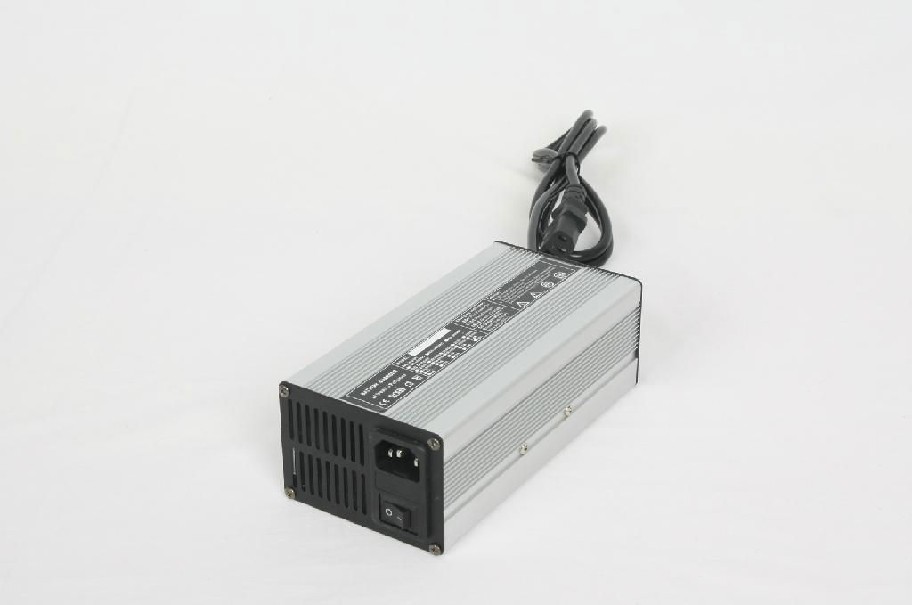 12V15A lead-acid battery charger 3