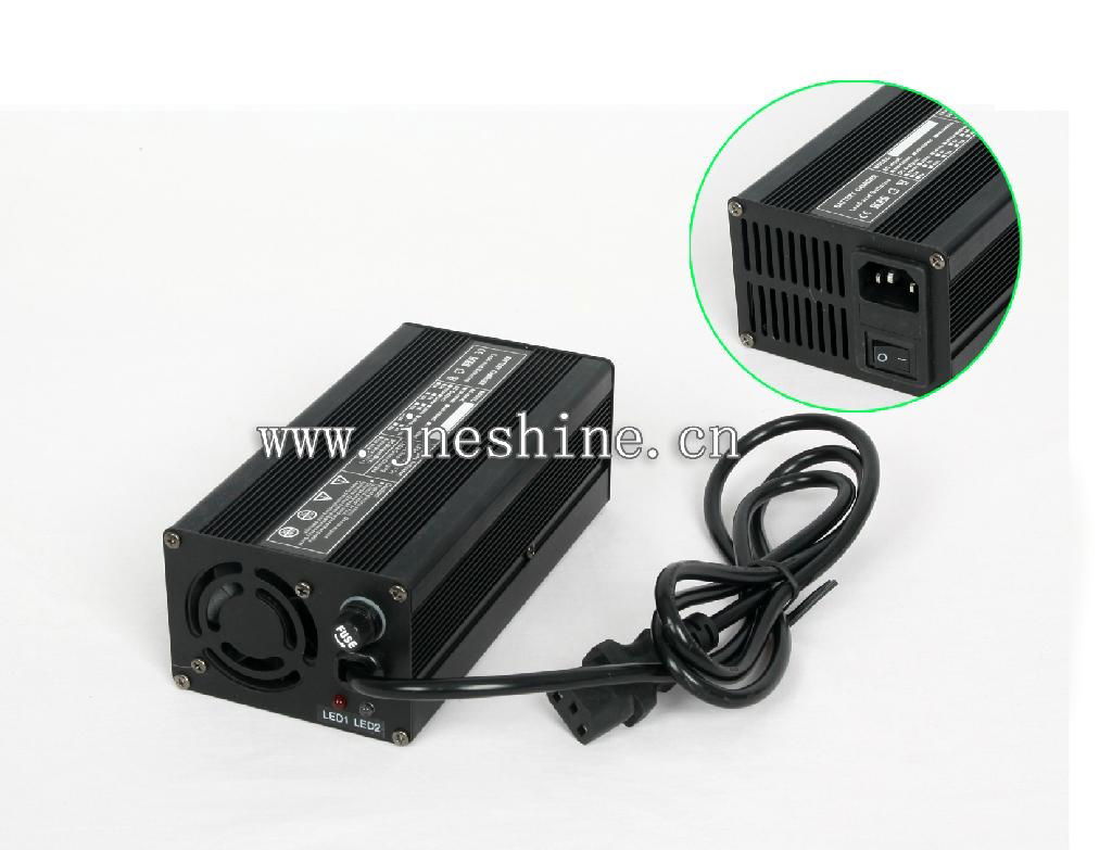 12V15A lead-acid battery charger 4