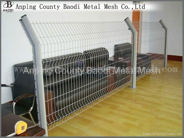 China high quality welded wire fence 3