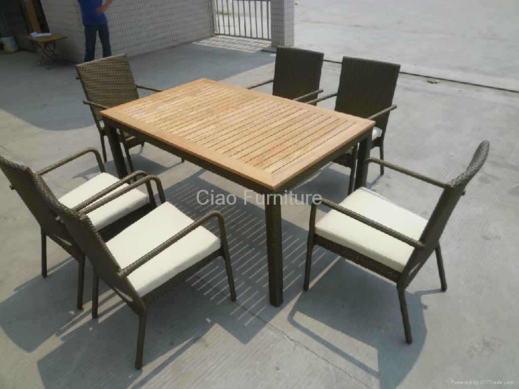 Wicker dining table and chairs 5