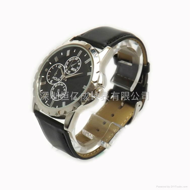 Wholesaler fashion quatz watch  and PU watch strap  2