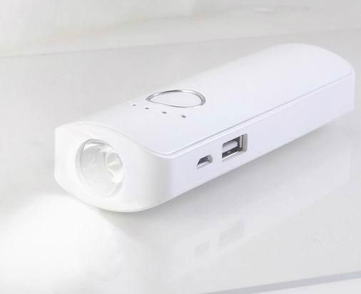 5200mAh Power bank with LED Flashlight 3