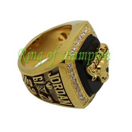 NBA 1991 Chicago Bulls World Championship ring, Jordan, rare 3