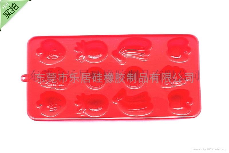 Silicone fruit ice tray 2