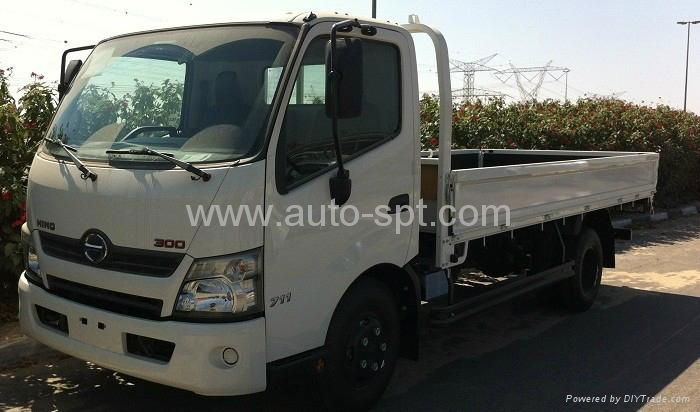 Hino Dutro 300 truck 5