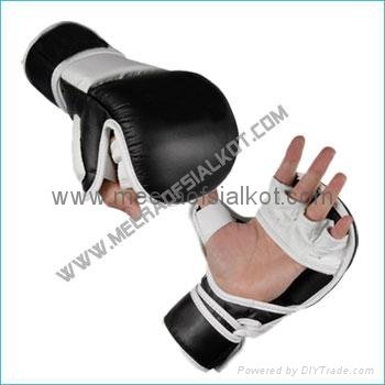 MMA Fight Gloves/MMA Gears