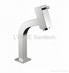 Lavatory Faucet Chrome 1/4 Turn PRAA