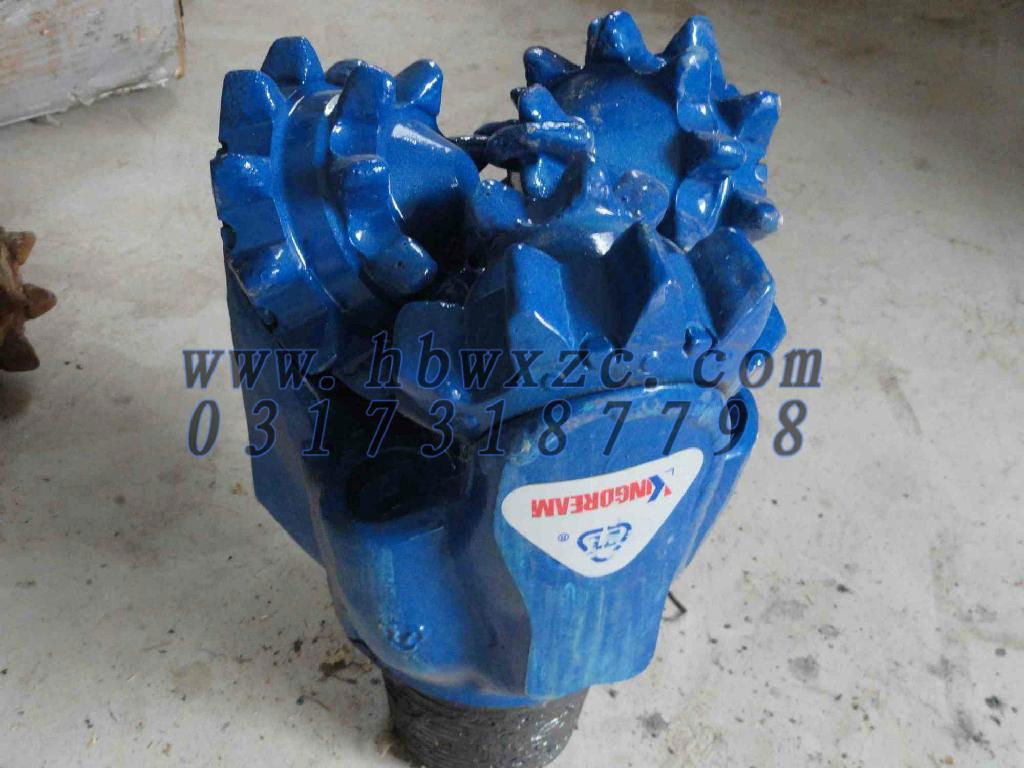 Tricone Drilling Bit